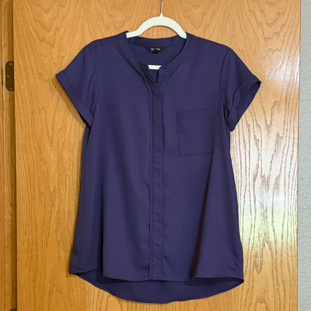 Vera Wang top, purple, size medium.